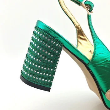 2021 Nov Prihod Nigerijski Modni Slog Vroče Prodajo Afriške Visokih Petah italijanski Design Copati in Vreča Set Za Stranke v Zeleni Barvi