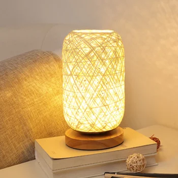 Ob postelji LED namizne Svetilke Sodobne USB Powered Kmečko Rattan Lampshade Lesa Osnove Svetlobe za uporabo v Gospodinjstvu Spalnica Ornament
